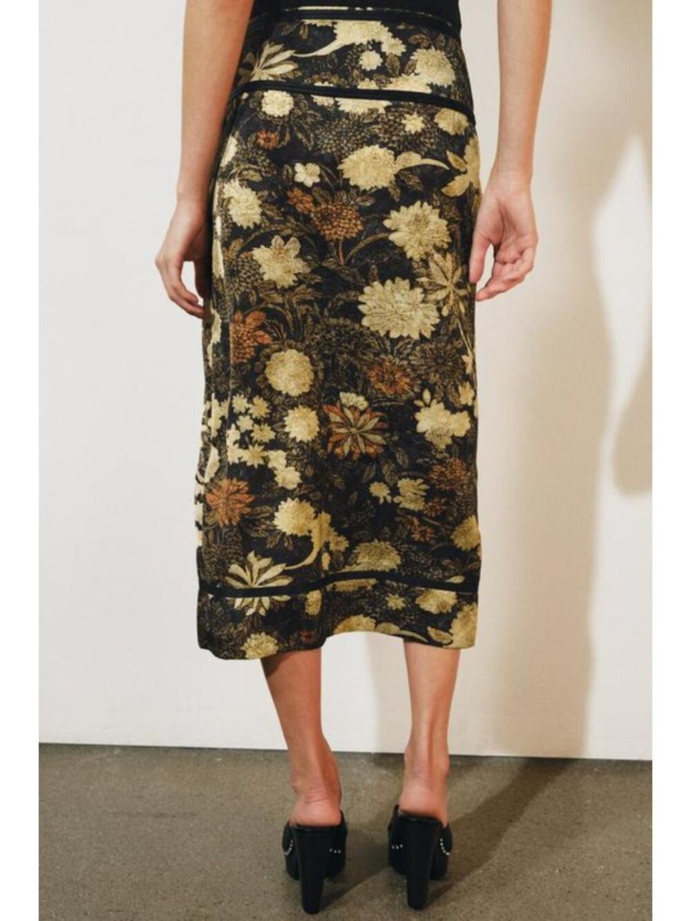 ZARA ZW COLLECTION FLORAL WRAP SKIRT 6701/022/330